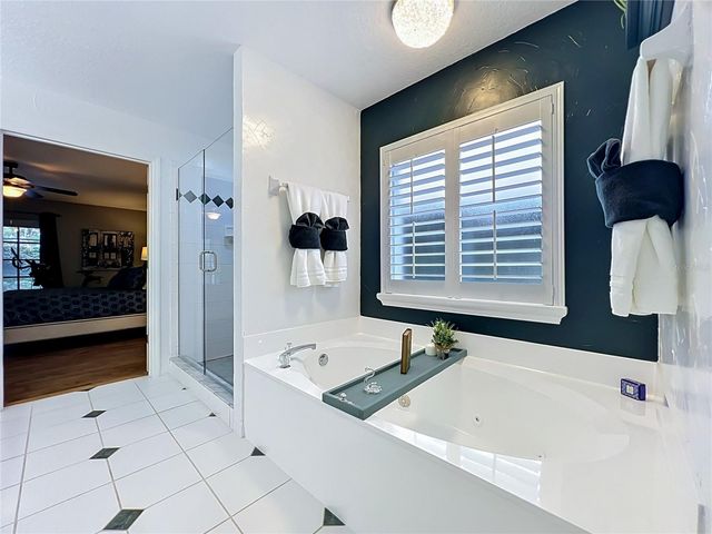 2433 STONEVIEW ROAD, Orlando, FL 32806