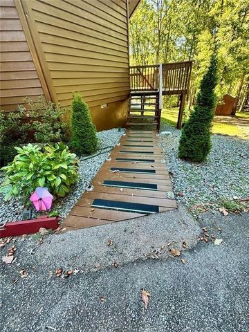 163 Beauregards Knob, Ellijay, GA 30536