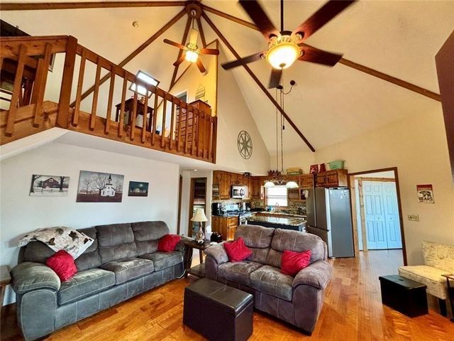 163 Beauregards Knob, Ellijay, GA 30536