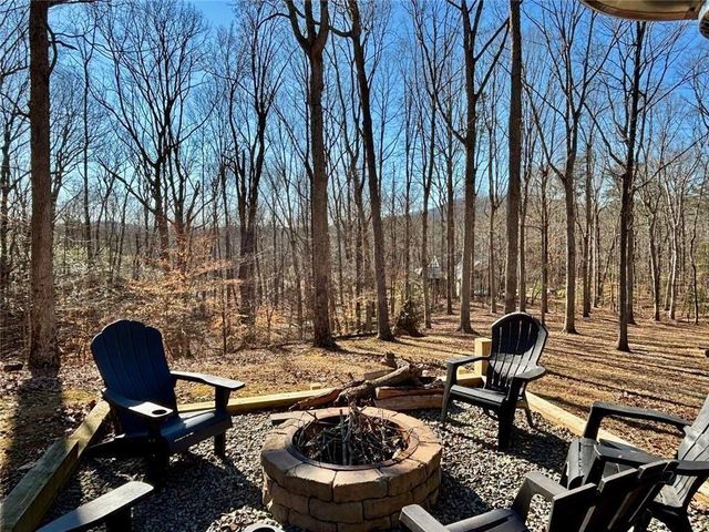 163 Beauregards Knob, Ellijay, GA 30536