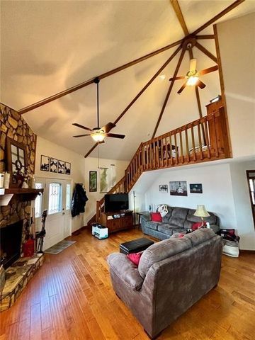 163 Beauregards Knob, Ellijay, GA 30536