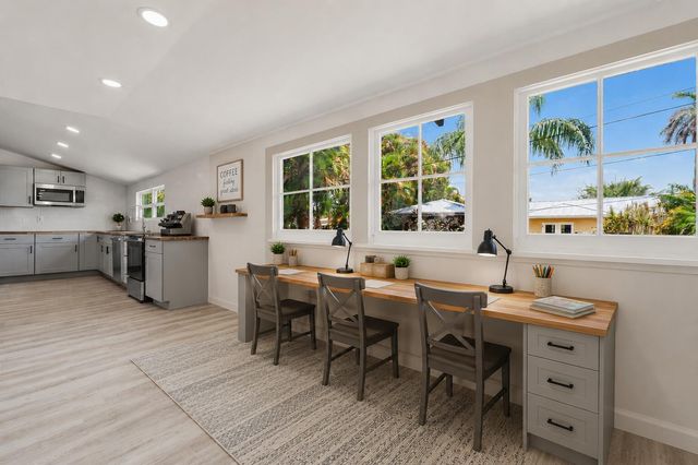 1566 NW 9th Avenue, Stuart, FL 34994