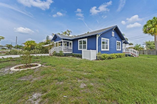 1566 NW 9th Avenue, Stuart, FL 34994