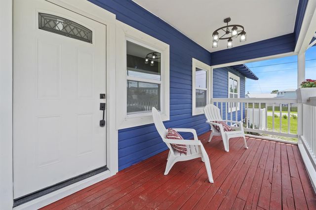 1566 NW 9th Avenue, Stuart, FL 34994