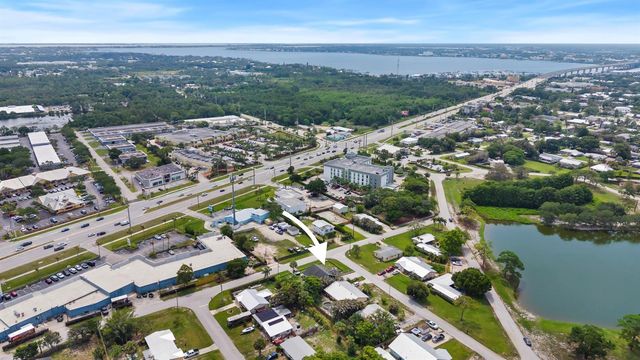 1566 NW 9th Avenue, Stuart, FL 34994