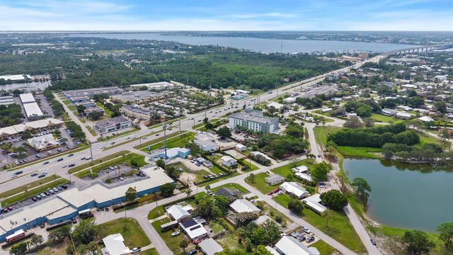 1566 NW 9th Avenue, Stuart, FL 34994