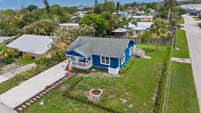 1566 NW 9th Avenue, Stuart, FL 34994