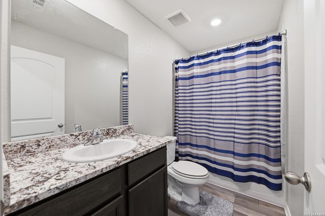7806 Cactus Plum Dr, San Antonio, TX 78254