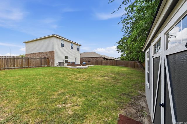 7806 Cactus Plum Dr, San Antonio, TX 78254
