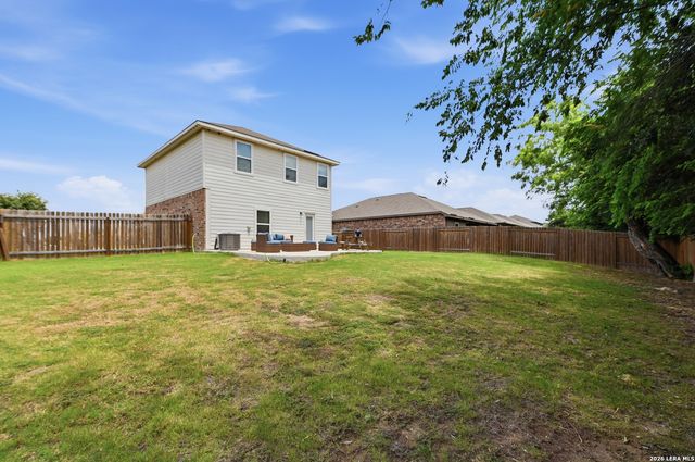 7806 Cactus Plum Dr, San Antonio, TX 78254
