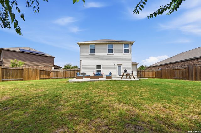7806 Cactus Plum Dr, San Antonio, TX 78254