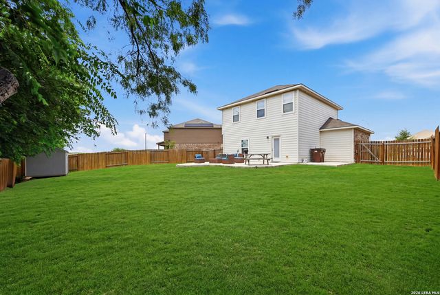 7806 Cactus Plum Dr, San Antonio, TX 78254