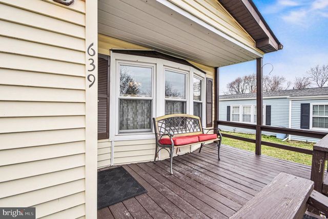 639 LAUREL CT, North Wales, PA 19454