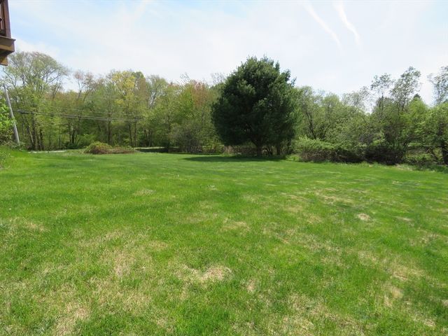 587 Tremont St, Taunton, MA 02780