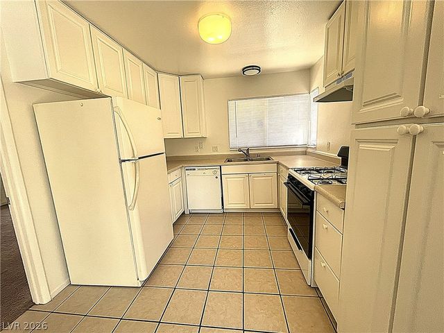 4200 Candleberry Court, Las Vegas, NV 89103