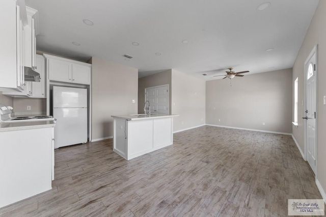 2425 N Valley Circle, La Feria, TX 78559