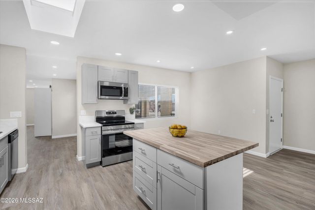 71 E Santa Chalice Drive, Green Valley, AZ 85614