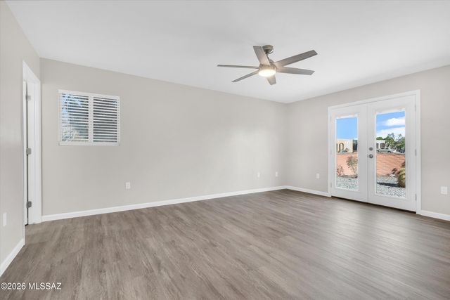 71 E Santa Chalice Drive, Green Valley, AZ 85614