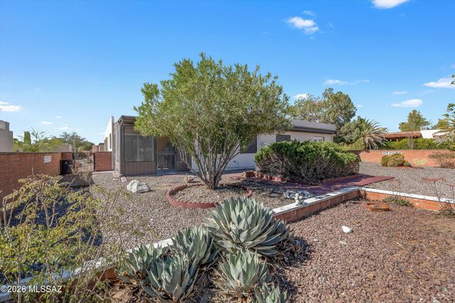 71 E Santa Chalice Drive, Green Valley, AZ 85614