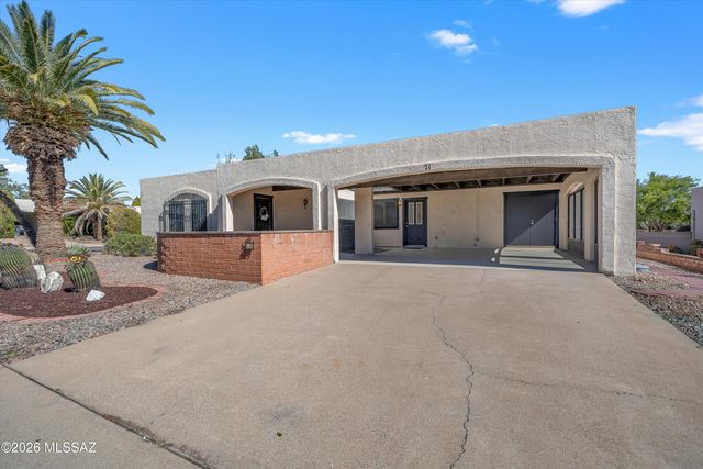 71 E Santa Chalice Drive, Green Valley, AZ 85614
