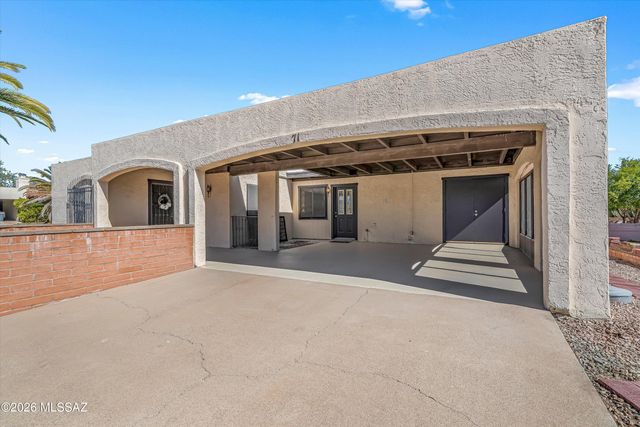 71 E Santa Chalice Drive, Green Valley, AZ 85614