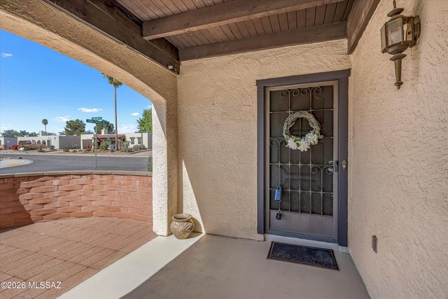 71 E Santa Chalice Drive, Green Valley, AZ 85614