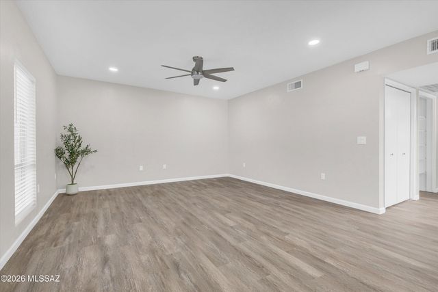 71 E Santa Chalice Drive, Green Valley, AZ 85614