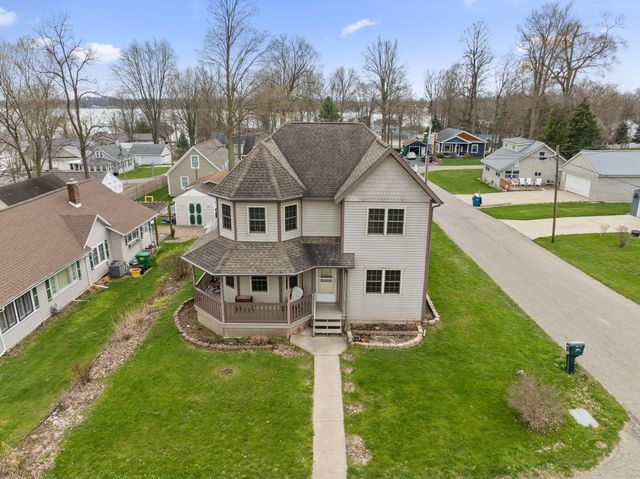 22301 Forest Ave Avenue, Lagrange Twp, MI 49031