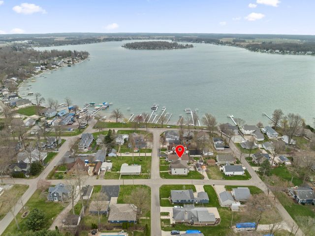 22301 Forest Ave Avenue, Lagrange Twp, MI 49031