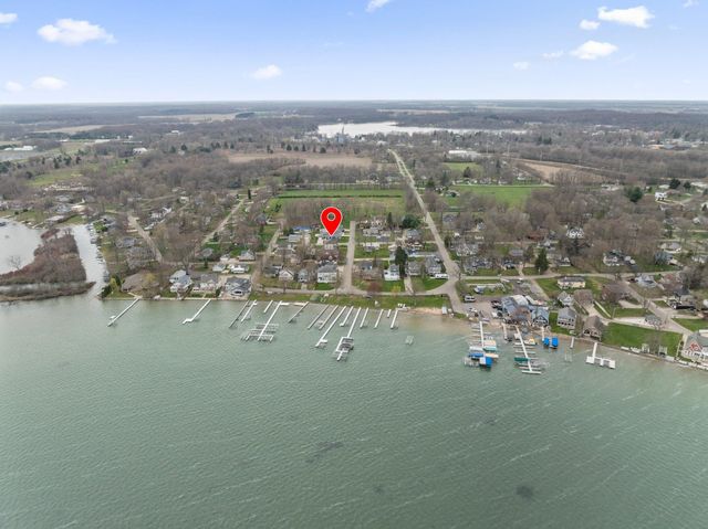 22301 Forest Ave Avenue, Lagrange Twp, MI 49031