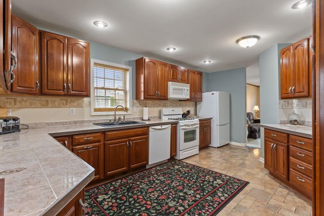 22301 Forest Ave Avenue, Lagrange Twp, MI 49031