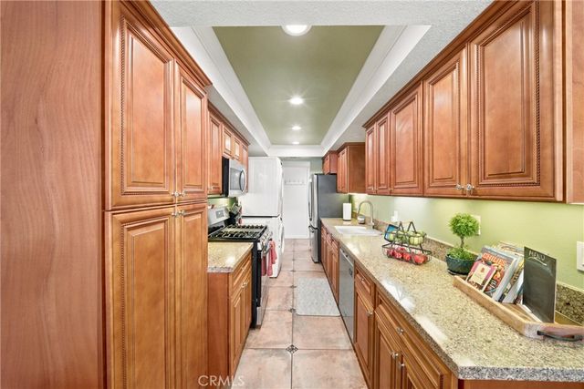 1675 W Lambert Rd. 17 E, La Habra, CA 90631