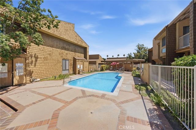 1675 W Lambert Rd. 17 E, La Habra, CA 90631
