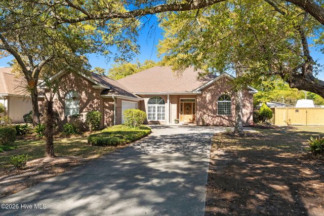 1872 Oak Harbour Drive SW, Ocean Isle Beach, NC 28469