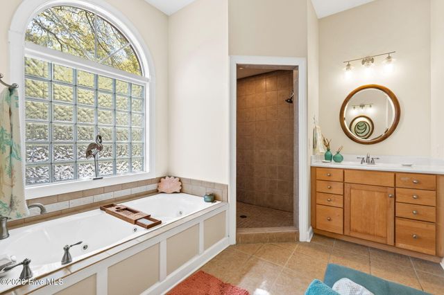 1872 Oak Harbour Drive SW, Ocean Isle Beach, NC 28469