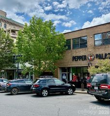 38 1/2 Battery Park Avenue, Asheville, NC 28801