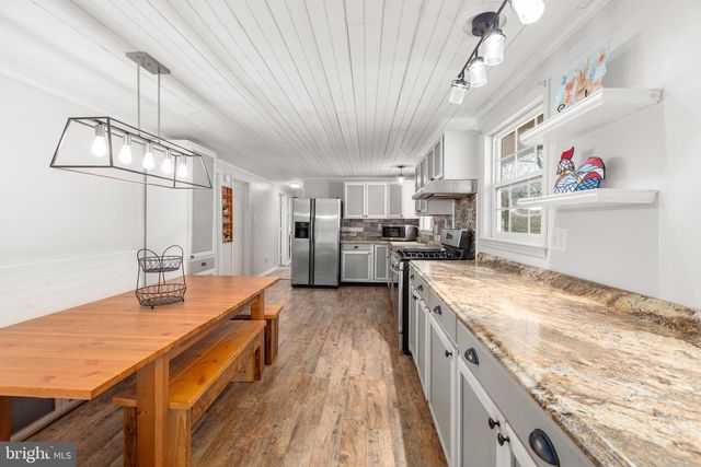 5 TURNER DR, Stafford, VA 22556