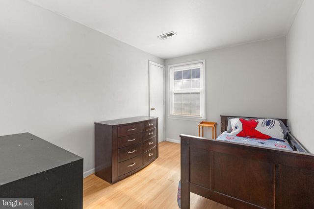 5 TURNER DR, Stafford, VA 22556