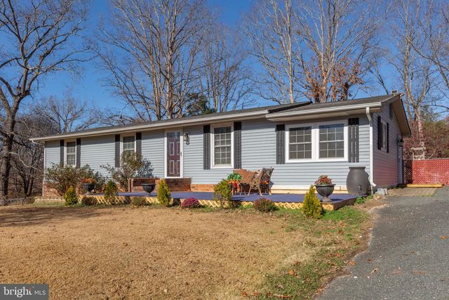 5 TURNER DR, Stafford, VA 22556