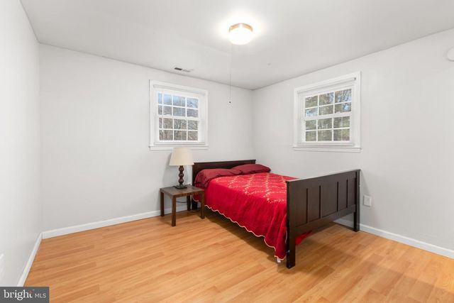 5 TURNER DR, Stafford, VA 22556