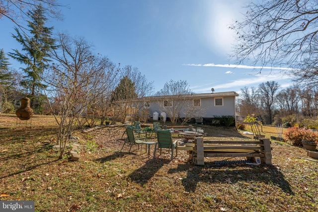 5 TURNER DR, Stafford, VA 22556