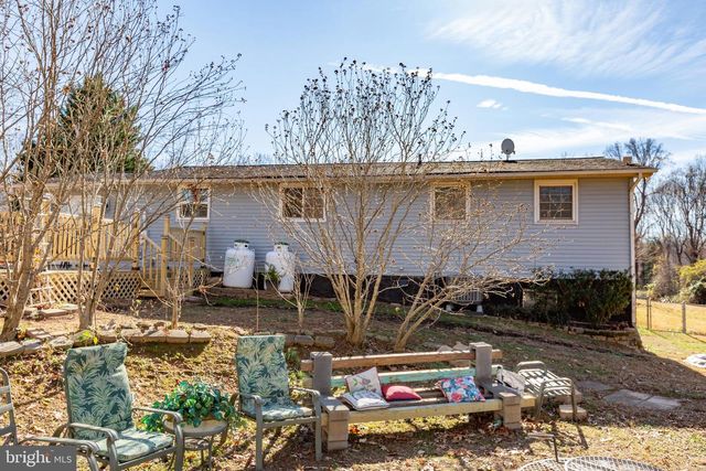 5 TURNER DR, Stafford, VA 22556