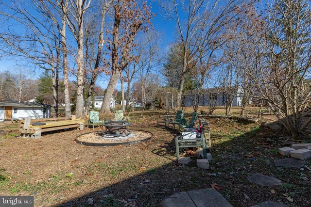 5 TURNER DR, Stafford, VA 22556