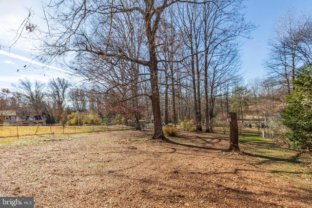 5 TURNER DR, Stafford, VA 22556