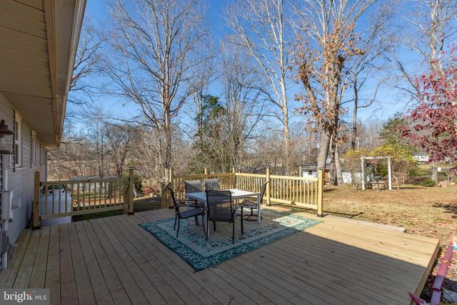 5 TURNER DR, Stafford, VA 22556