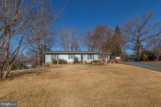 5 TURNER DR, Stafford, VA 22556