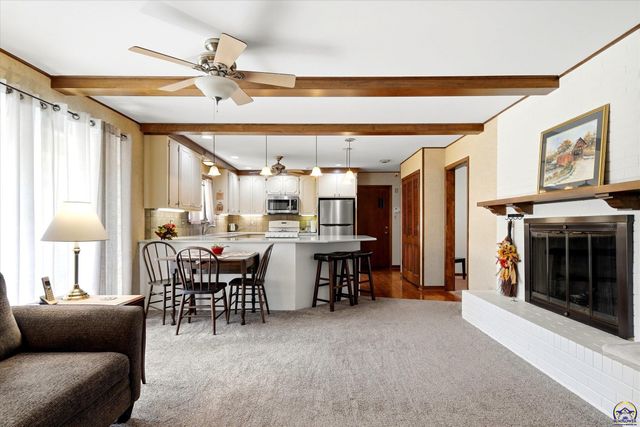 1659 SW Withdean RD, Topeka, KS 66611