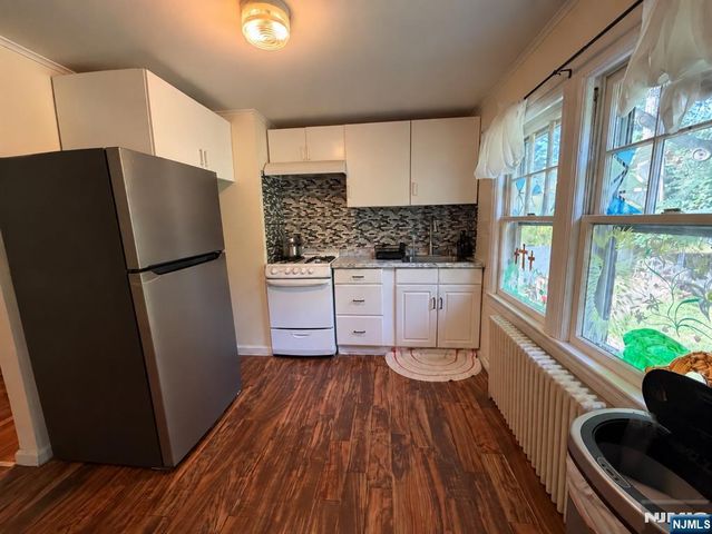218 Brown Avenue, Prospect Park, NJ 07508