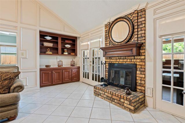 1603 White Wing Circle, Friendswood, TX 77546
