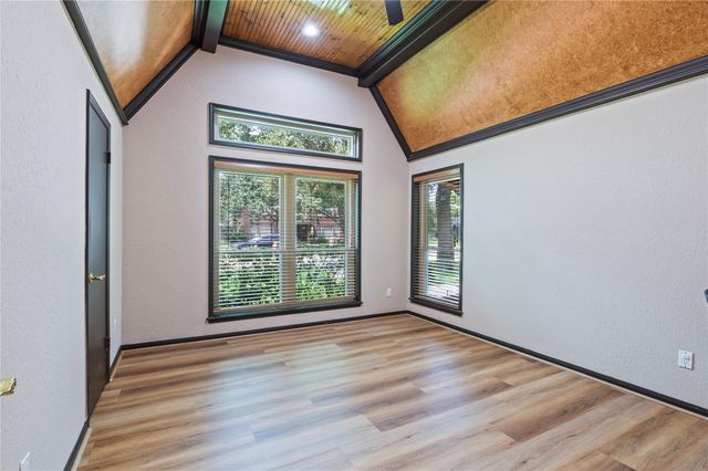 1603 White Wing Circle, Friendswood, TX 77546